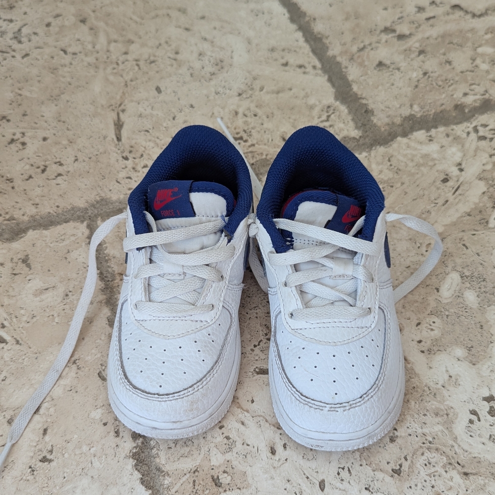 Nike Kids White and Navy Sneakers
